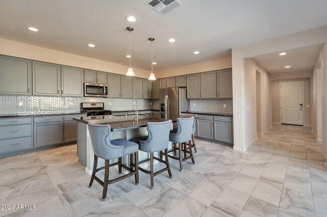 Photo - 5653 S Winchester