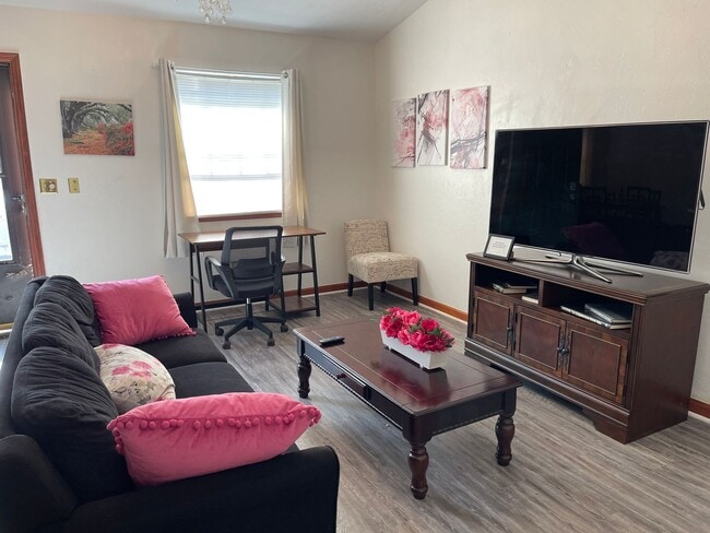 Photo - Cute 2 bedroom 1.5 bath townhome