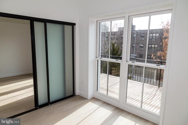 Photo - 1443 Euclid St NW Unit 5