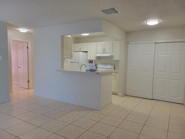 Photo - 3831 Bowline Cir Unit 1