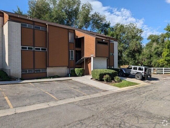 Building Photo - Great location Sugarhouse Condo