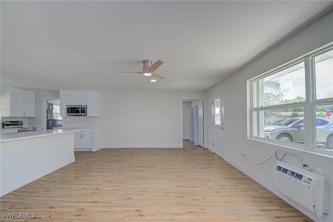 Photo - 372 Park Ln Dr
