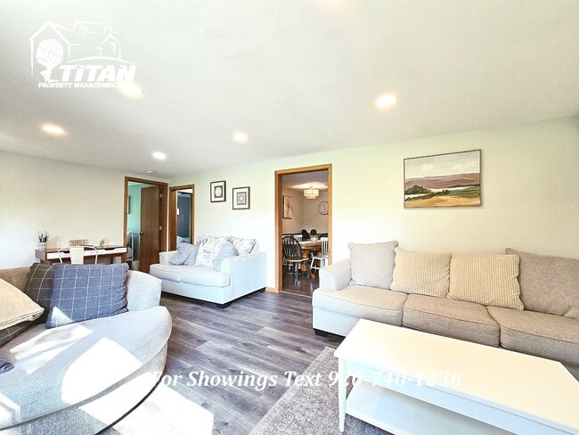 Photo - 2637 E Shore Dr