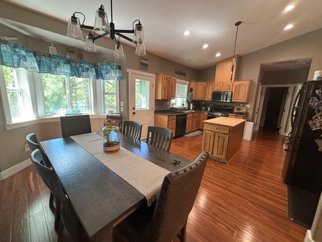 Photo - 5430 Whitney Ct