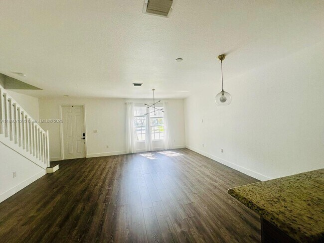 Photo - 17021 SW 94th Terrace