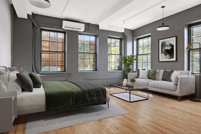 239 Banker St Unit 3H