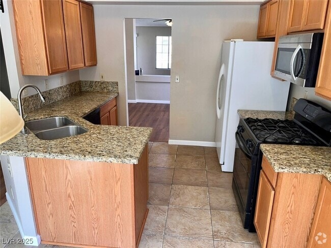 Building Photo - 1415 Pathfinder Rd Rental