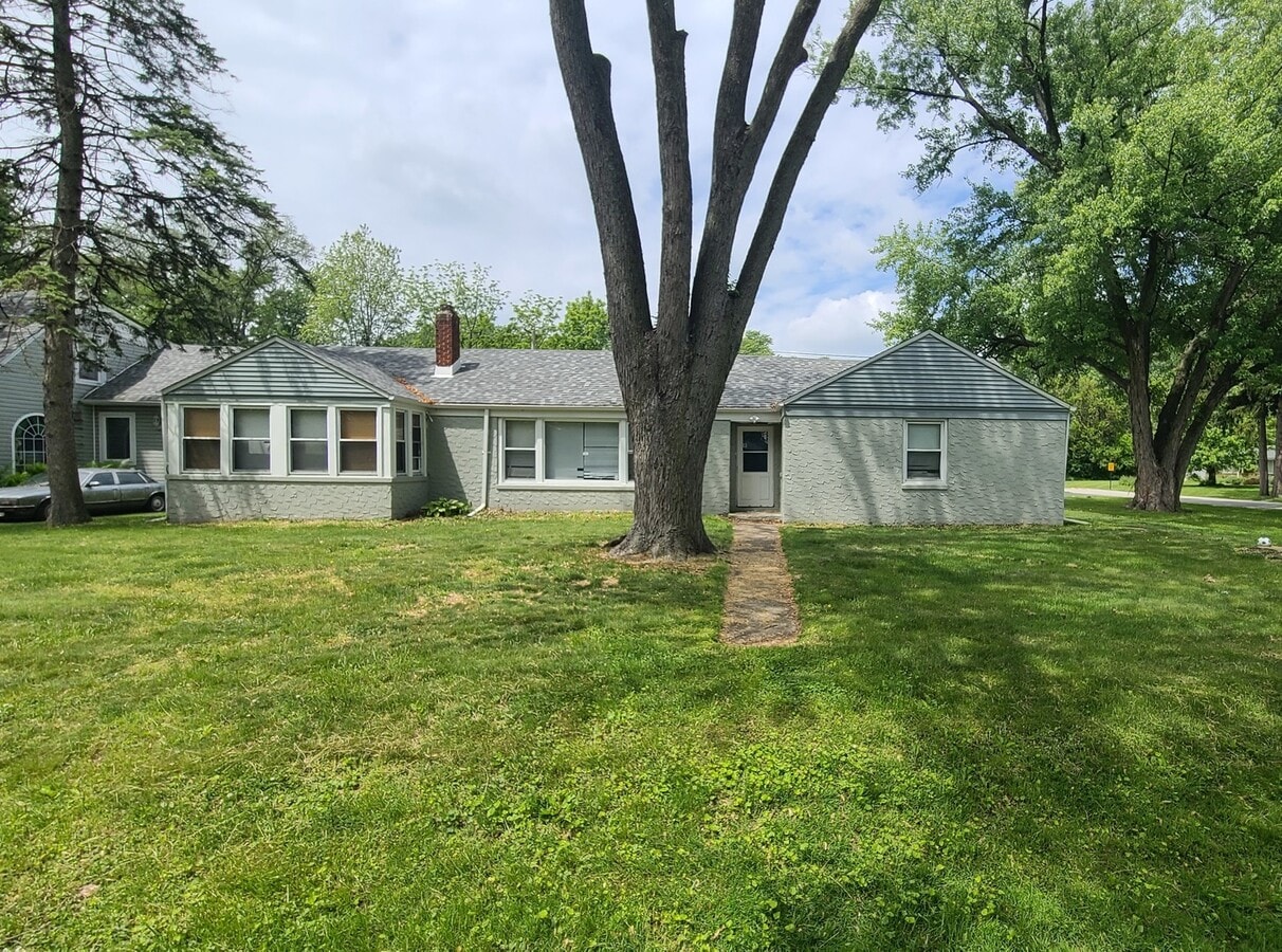 Photo - 16002 Spaulding Ave House
