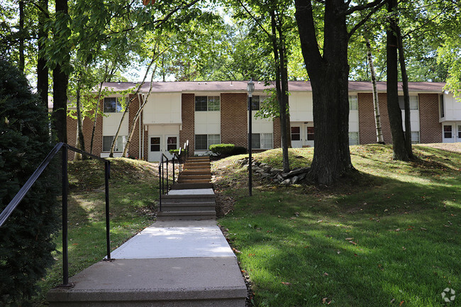 Building Photo - Morgan Manor Rental