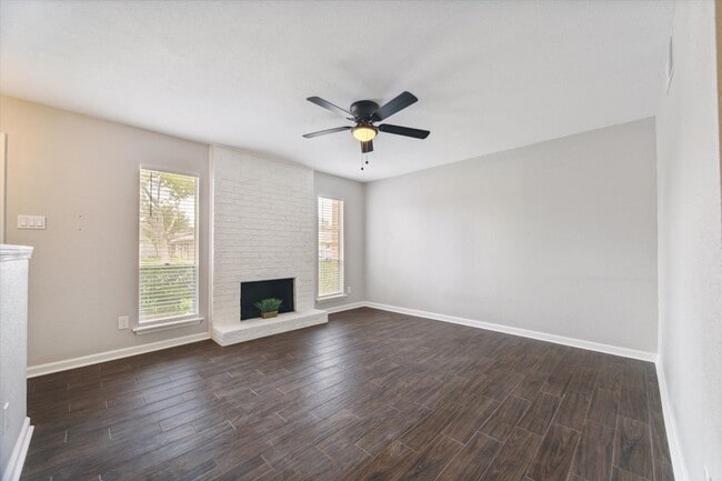 Photo - 1428 Silverpines Rd Unit 428