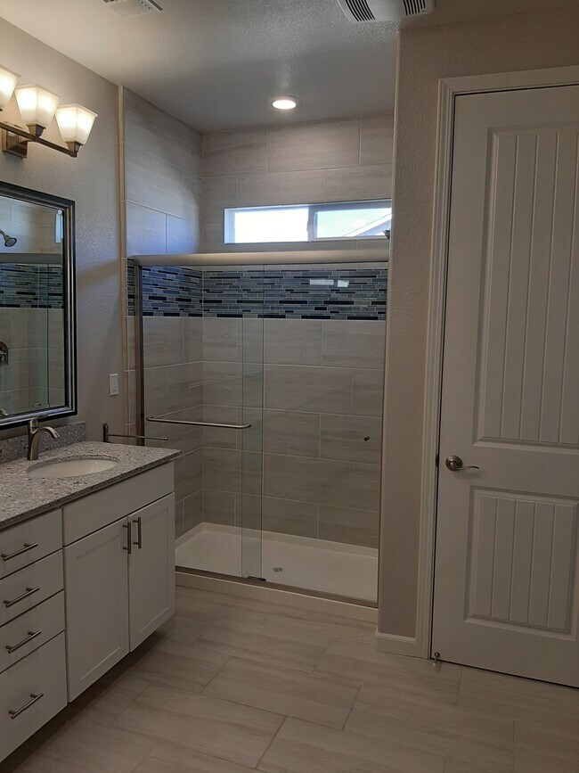 Photo - 5542 Kennedy Pl