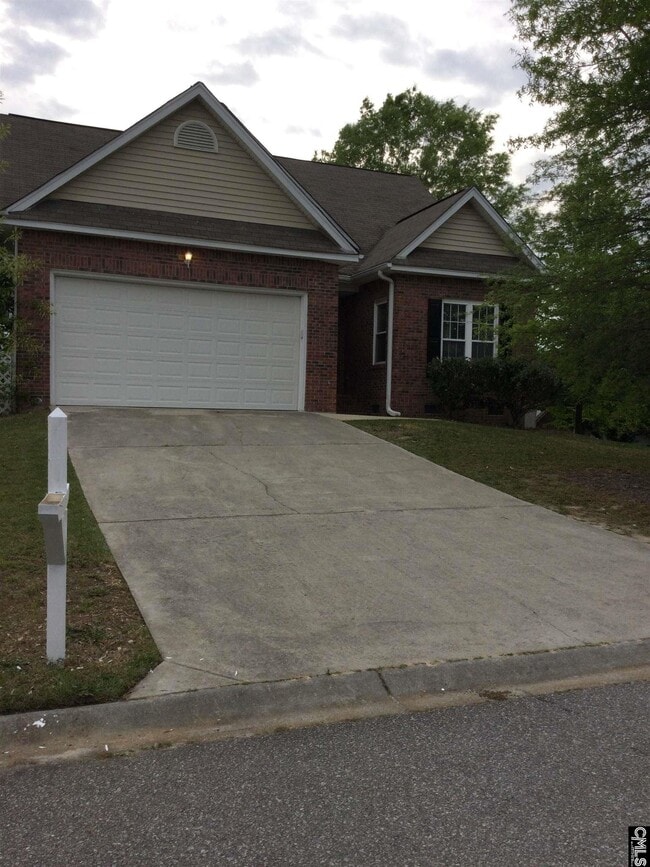 Building Photo - 15 Lamplighter Ct