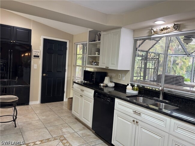 Photo - 1156 Oakes Blvd