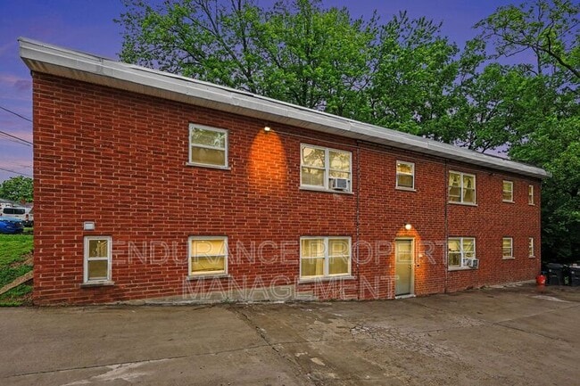Building Photo - 3348 Ninann Ct Unit #4