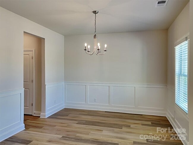 Photo - 139 Queenshall Rd