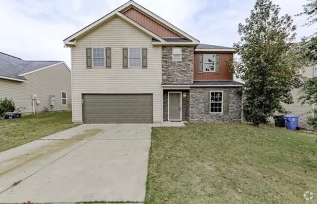 Building Photo - Wonderful Two Story Four Bedroom Home Clos...