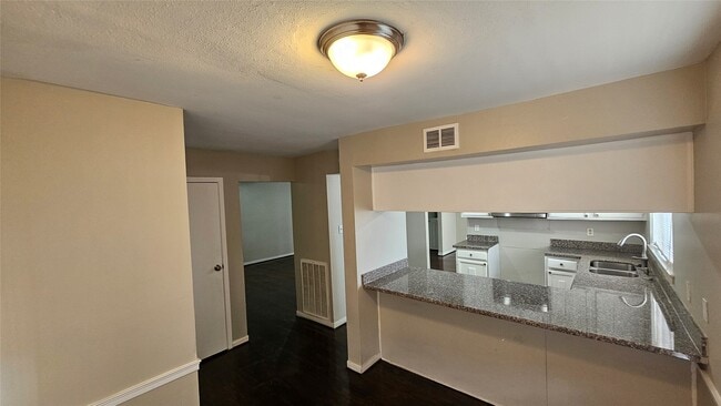Photo - 18015 Autumn Hills Dr