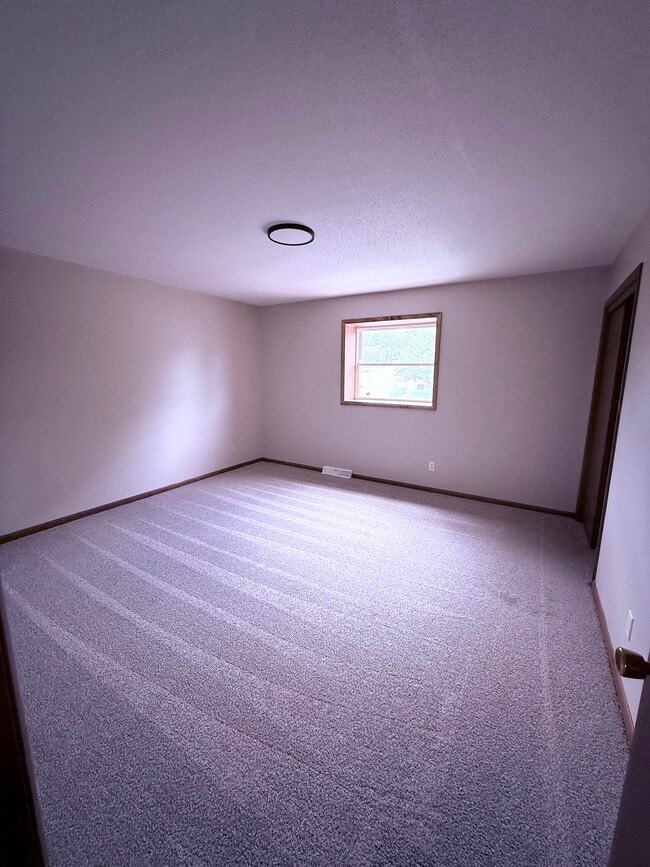 Photo - 4052 Canterbury Dr