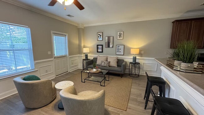 Building Photo - 115 Ponderosa Dr Unit ID1344193P