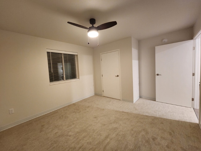 Photo - 211 1st Ave NW Unit 4