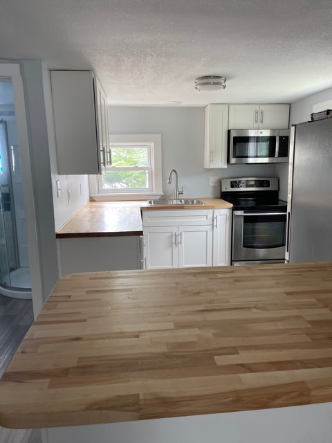 207 West Ln Unit B