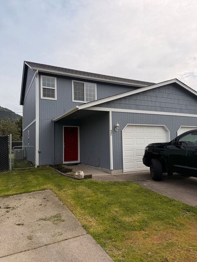 Photo - 3-Bedroom Duplex in Lowell