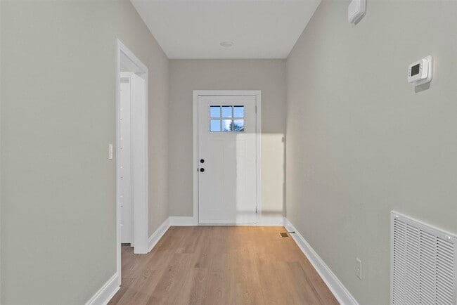 Photo - 710 Sheldrake Ln