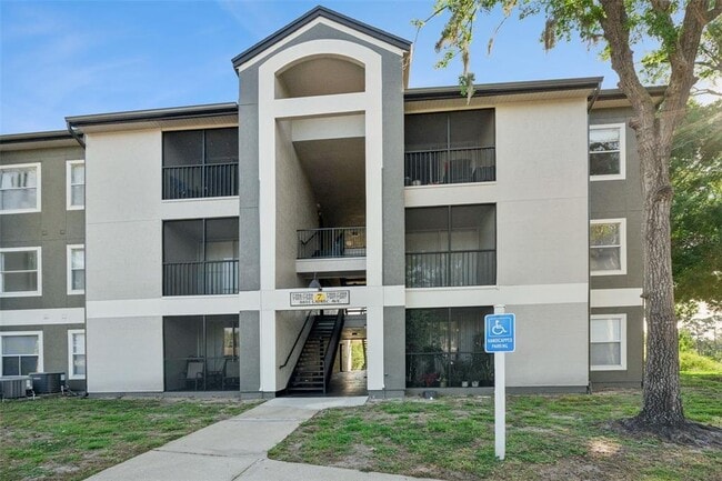 Building Photo - 8813 Latrec Ave Unit 206