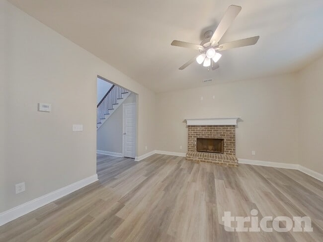 Photo - 10 Berkmar Way