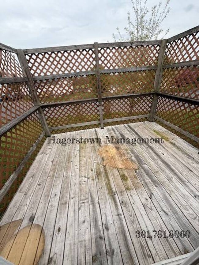 Photo - 3 Bedroom, 2 Bath Manufactured Home in Highland Manor