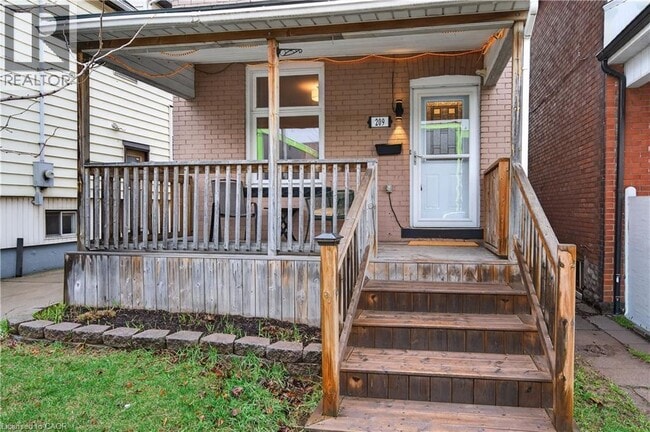 Photo - 209 Glendale Ave N