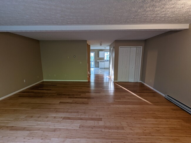 Living Room - 8838 Stone Way NW Unit 15