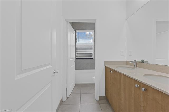 Photo - 5689 Agostino Way