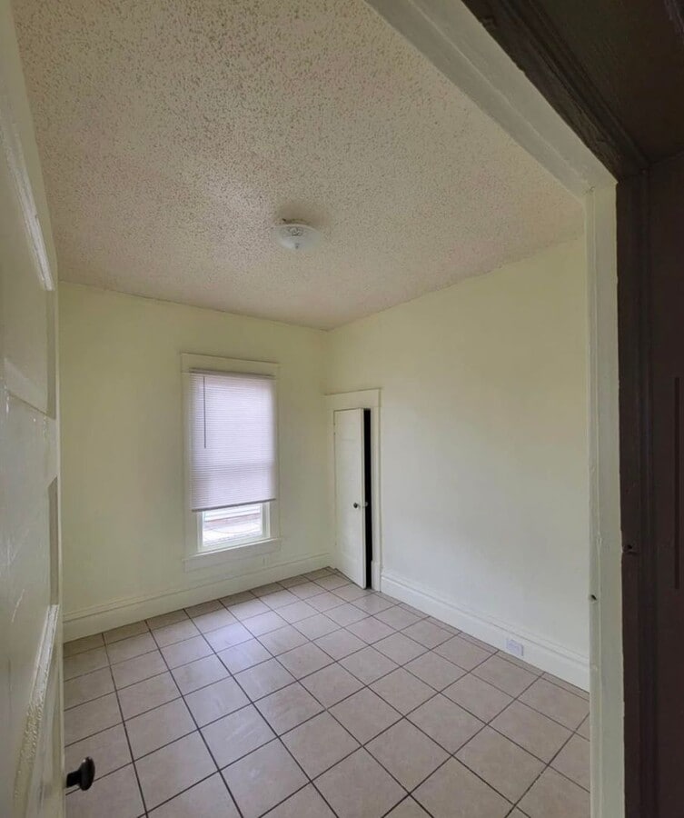 Photo - 1110 7th Ave Unit 01