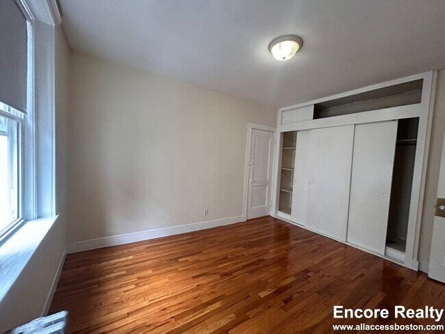 Photo - 131 Washington St Unidad 34