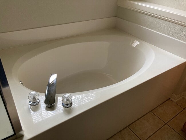 Photo - 3110 Ansonia Trail