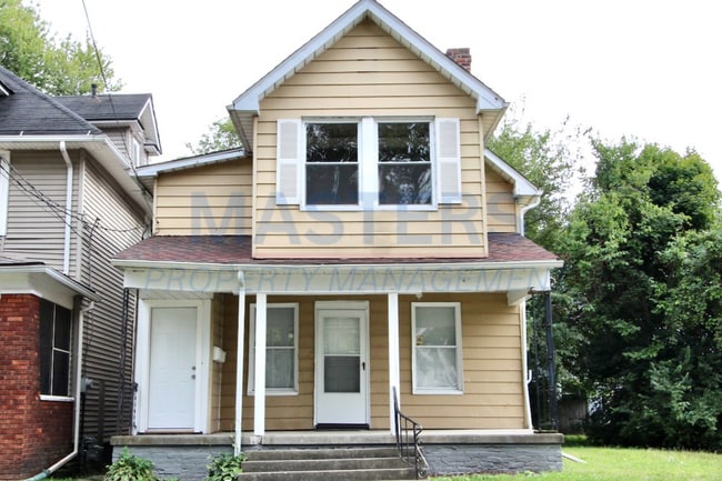 Building Photo - 2563 Foraker Ave Unit Upper