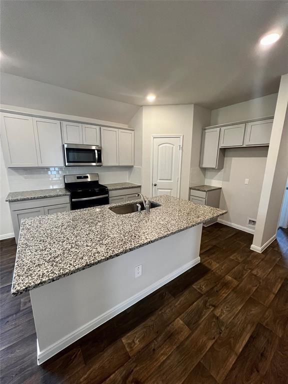 Photo - 1337 Camden Ln