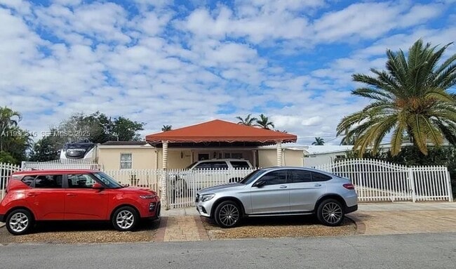 Building Photo - 28900 SW 154th Ave