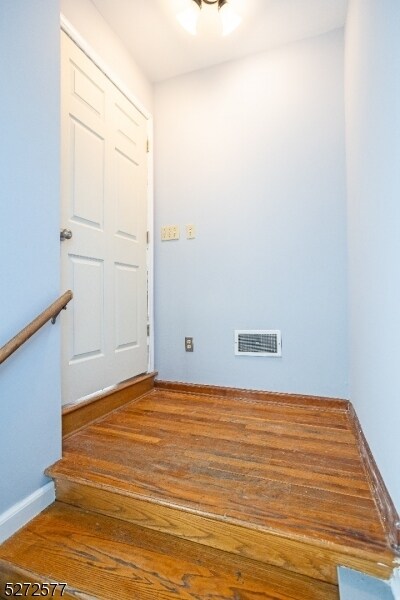 Photo - 529 Grand Ave