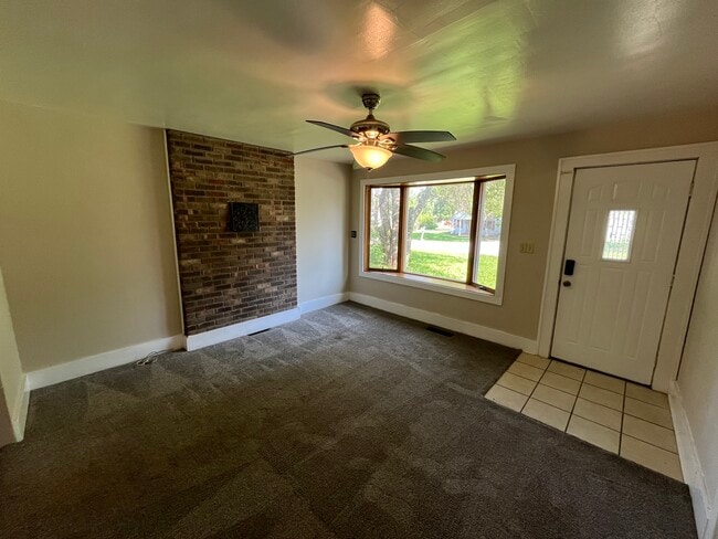Photo - 521 W Vinyard St