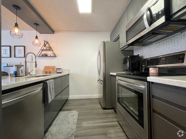 Building Photo - 60 N Beretania St Rental