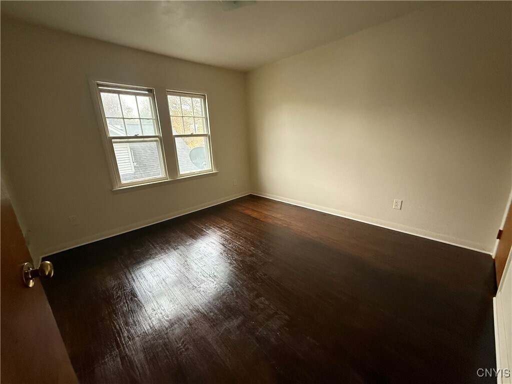 Photo - 483 Pleasantview Ave