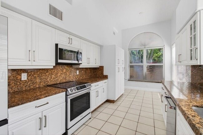 Photo - 7848 Travelers Tree Dr