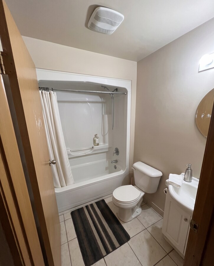 Photo - 253-253 Lester St Unit 1