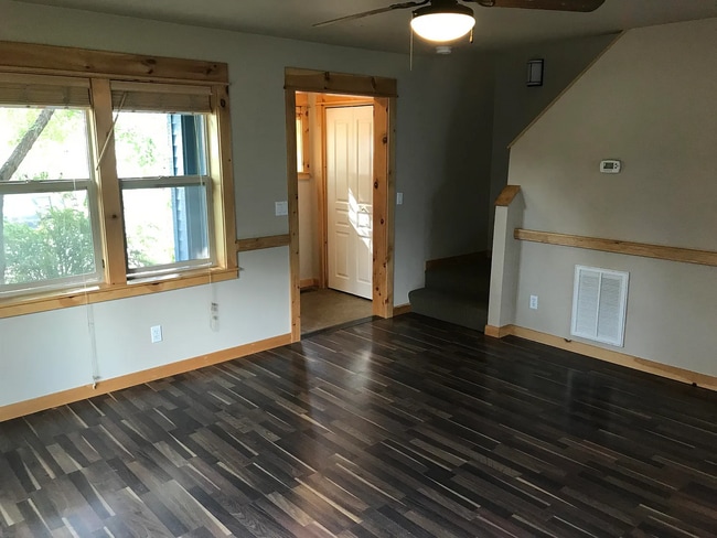 Photo - 312 NE 4th St