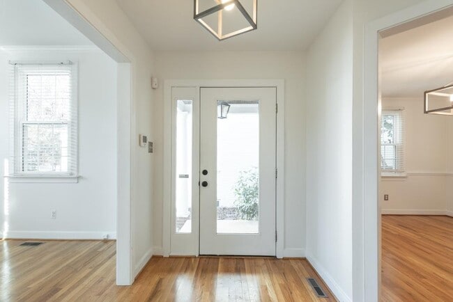 Photo - 3120 Grove Ave