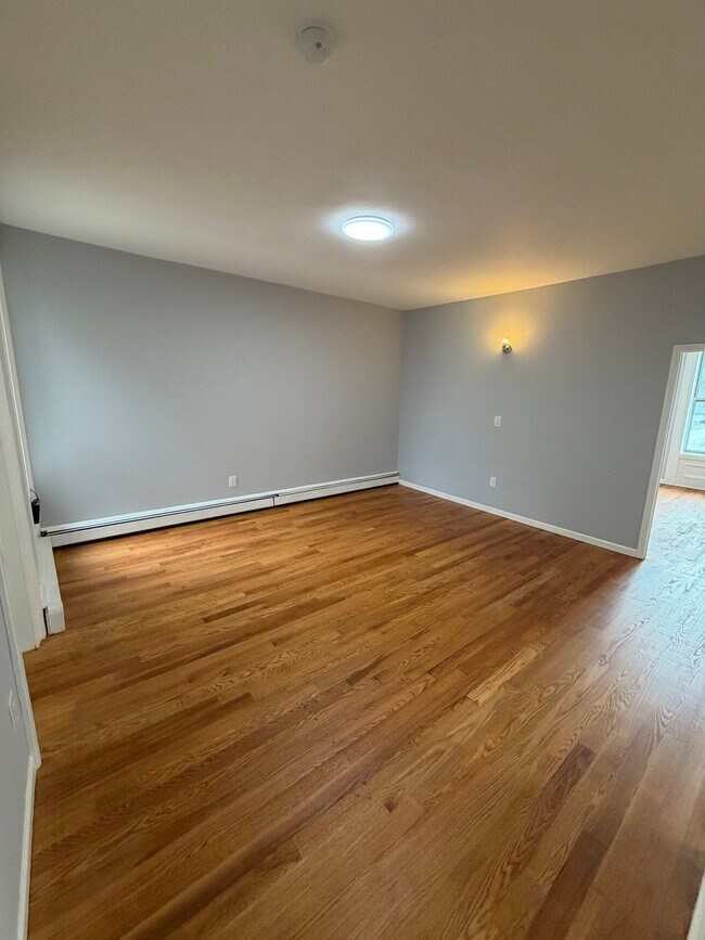 407 Main St Unit 3