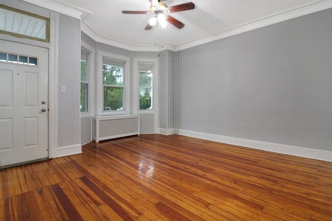 Photo - 304 24th St Unit 1