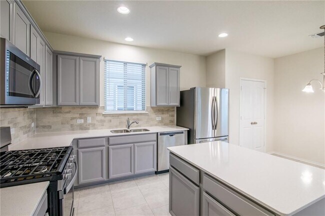 Photo - 620 Reinhardt Blvd